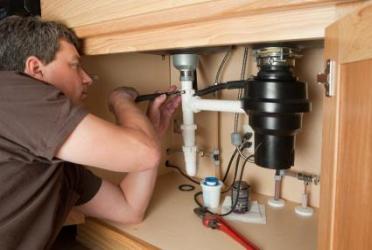 Our Menlo PArk Plumbing Contractors Handle Residential Clog Removal